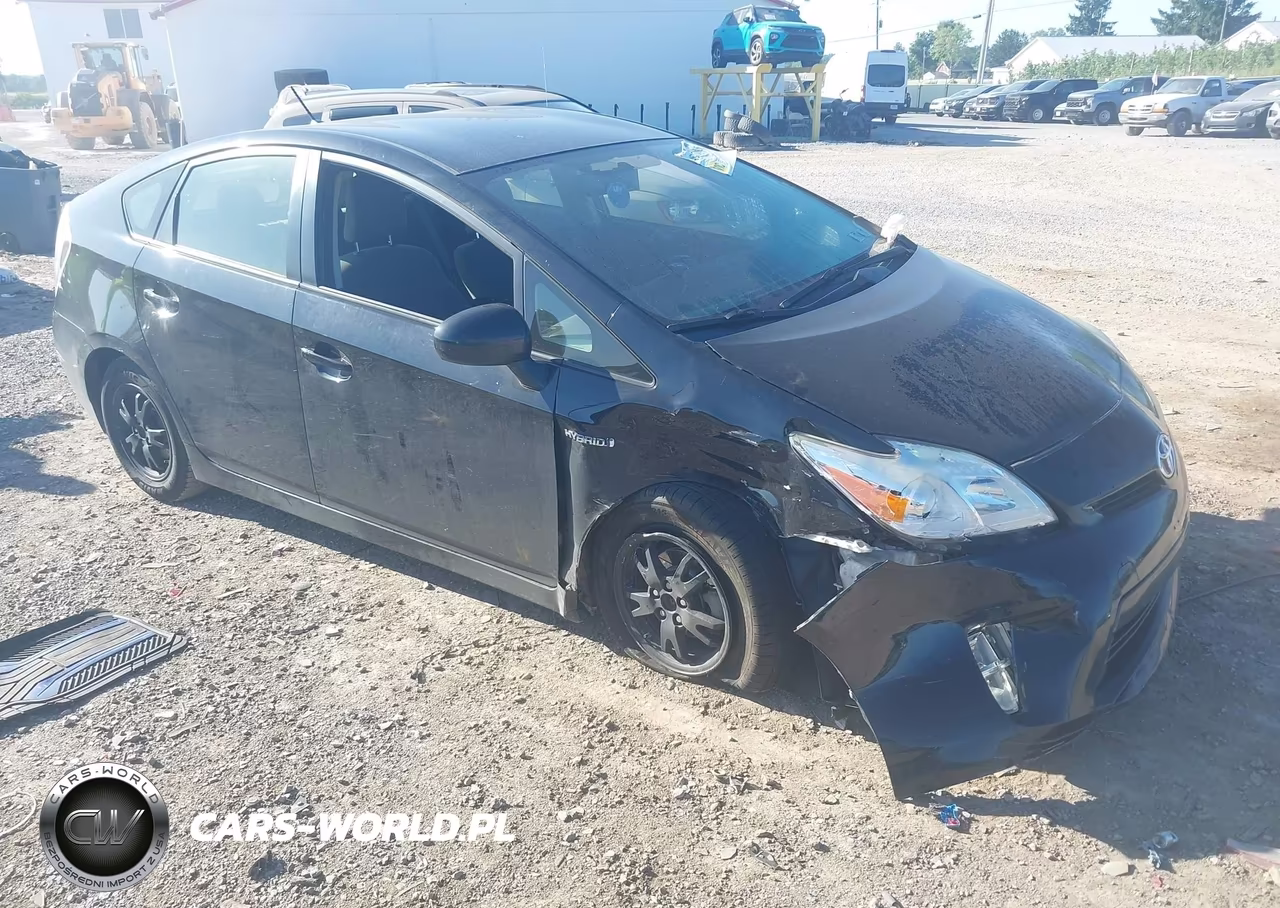 2015 Toyota Prius Two – zdjęcie 1 z 16
