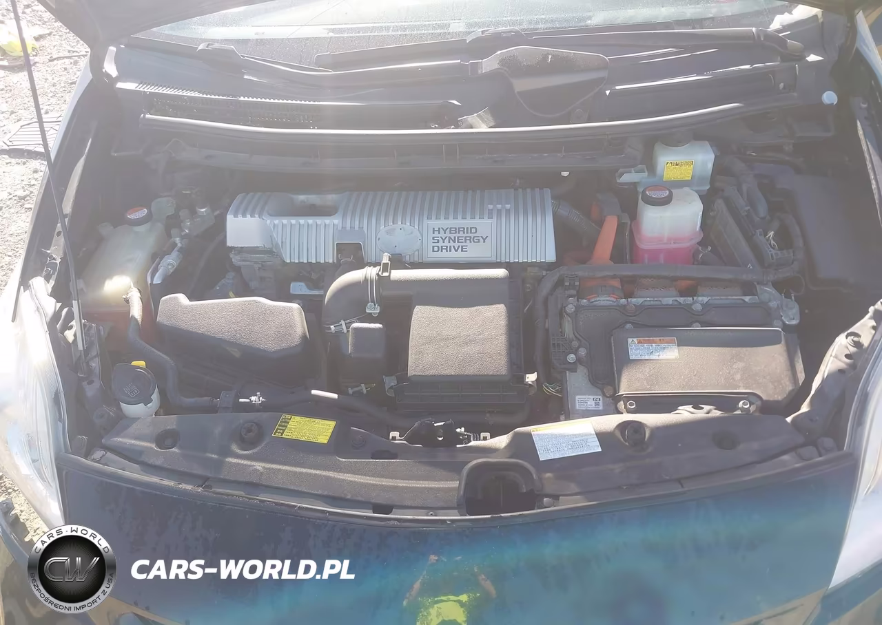 2015 Toyota Prius Two VIN:JTDKN3DUXF1945405 - 10
