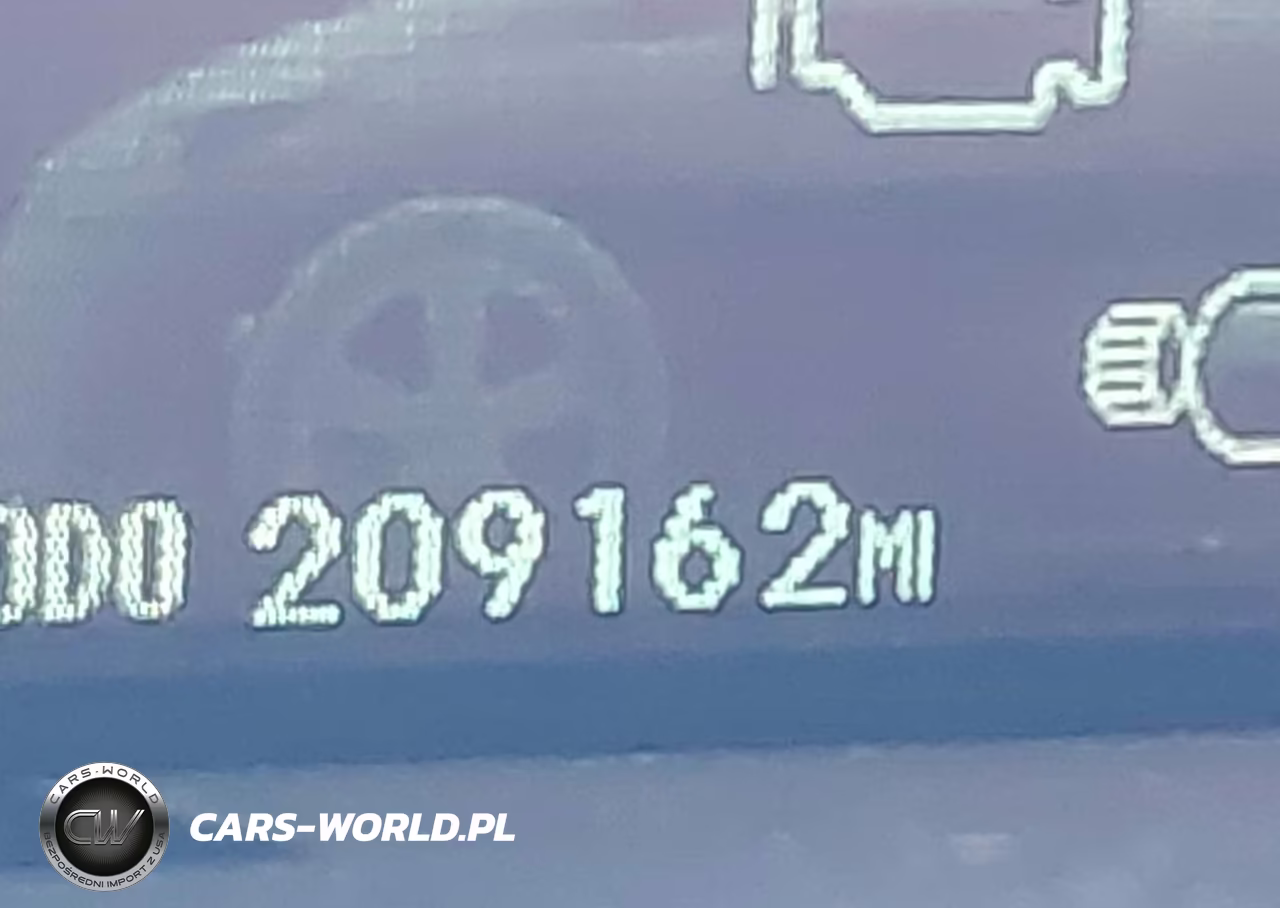 2015 Toyota Prius Two VIN:JTDKN3DUXF1945405 - 15
