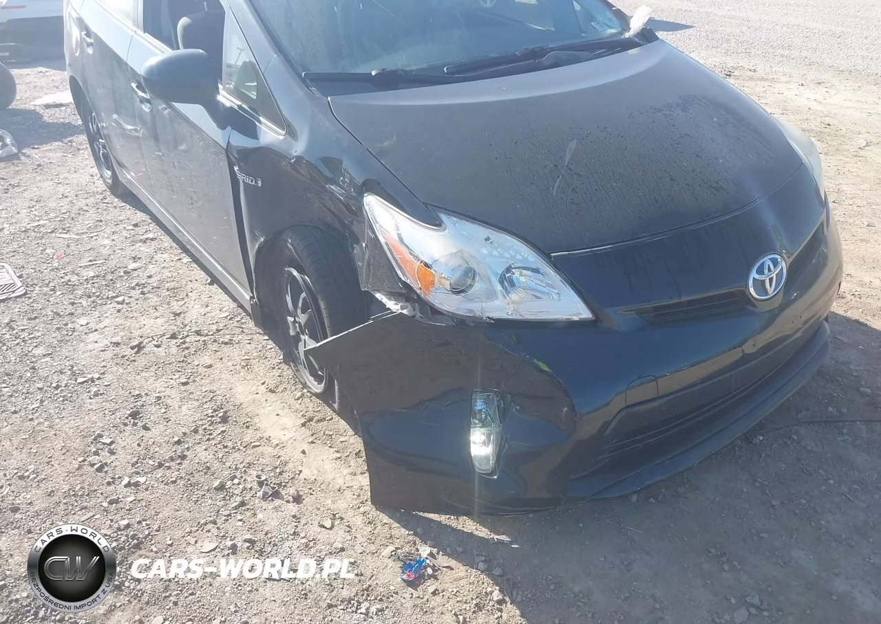 2015 Toyota Prius Two VIN:JTDKN3DUXF1945405 - 6