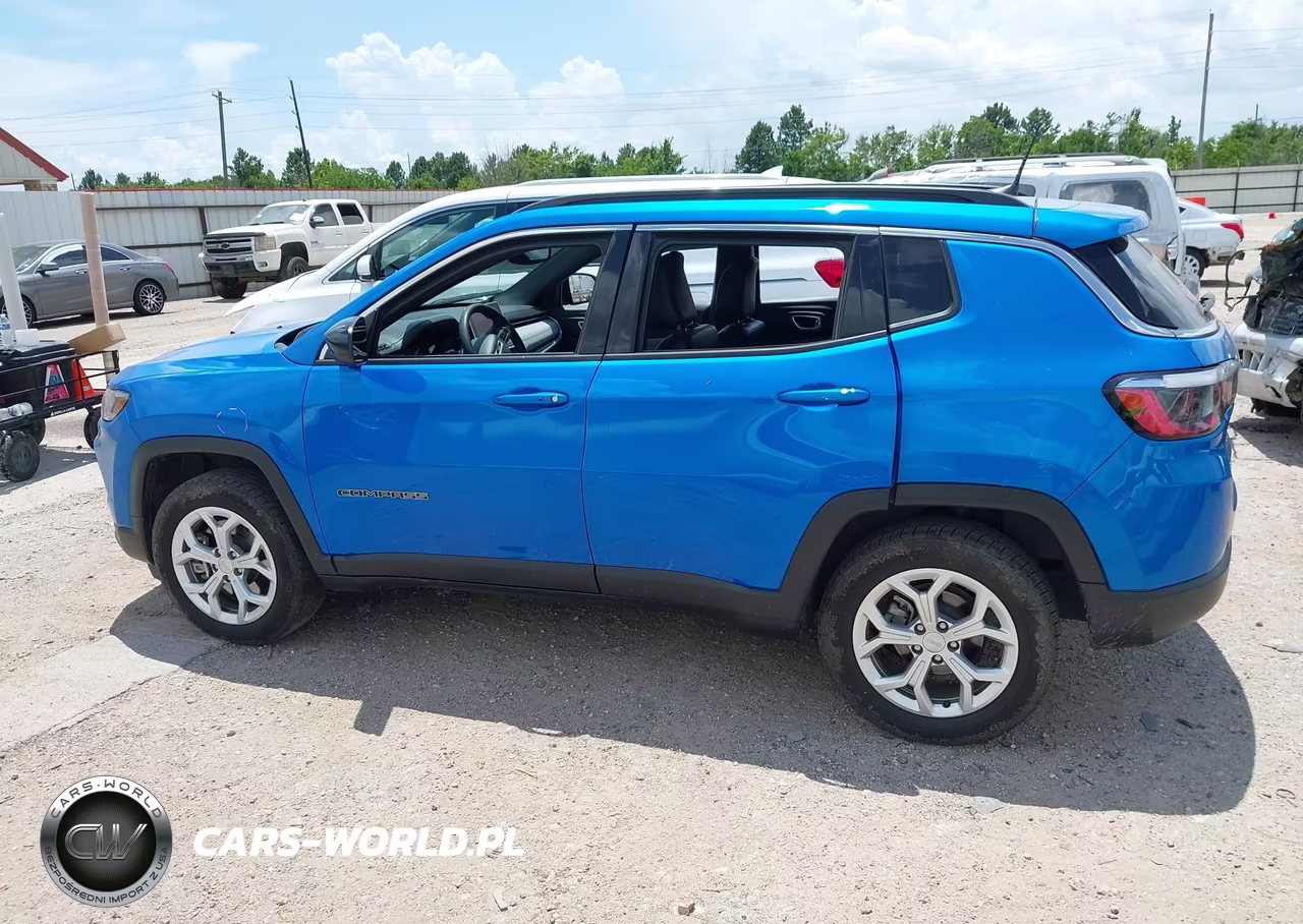2024 Jeep Compass Latitude 4X4 VIN:3C4NJDBN3RT111824 - 14