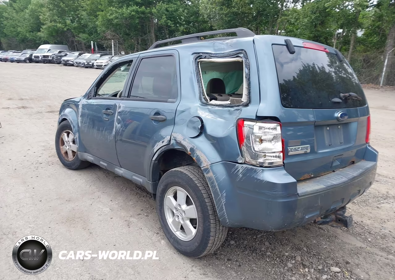 2011 Ford Escape Xlt VIN:1FMCU0D73BKC47492 - 3