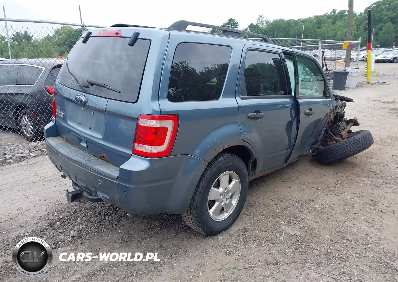 2011 Ford Escape Xlt VIN:1FMCU0D73BKC47492 - 4