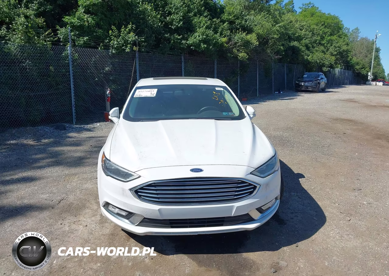 2017 Ford Fusion Energi Titanium VIN:3FA6P0SU6HR226017 - 12