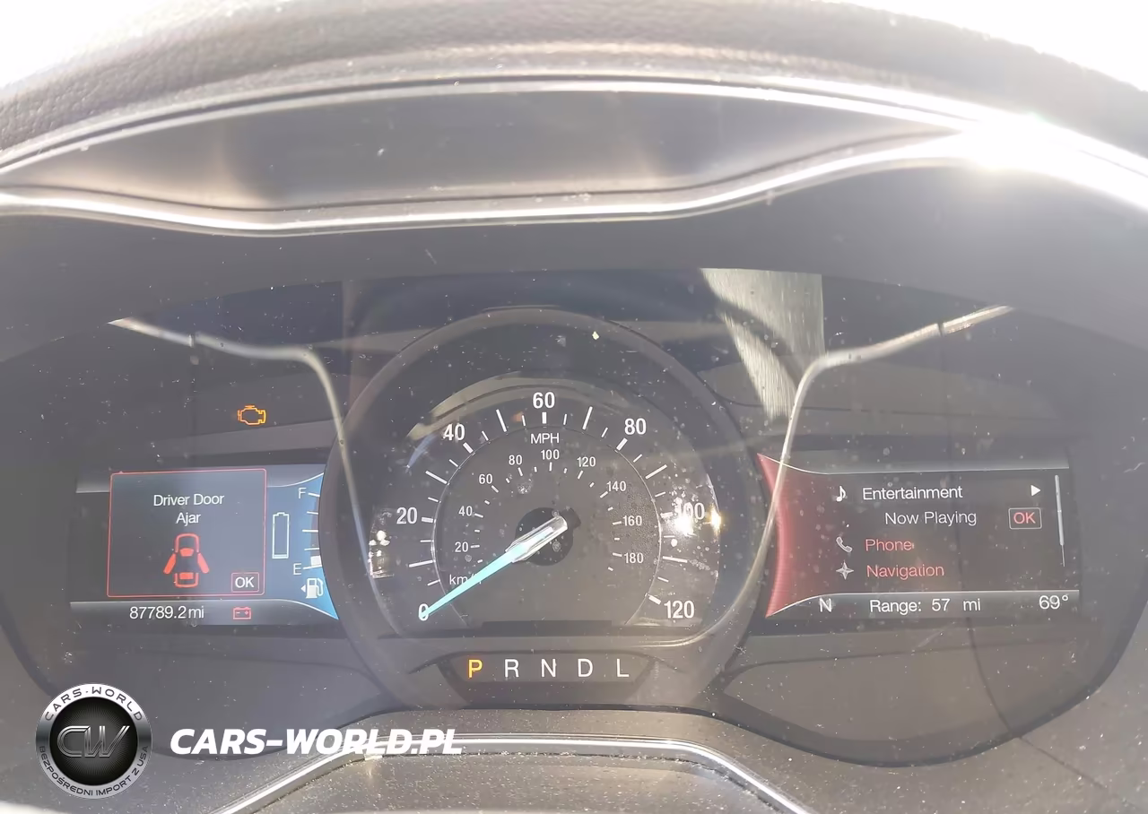 2017 Ford Fusion Energi Titanium VIN:3FA6P0SU6HR226017 - 7