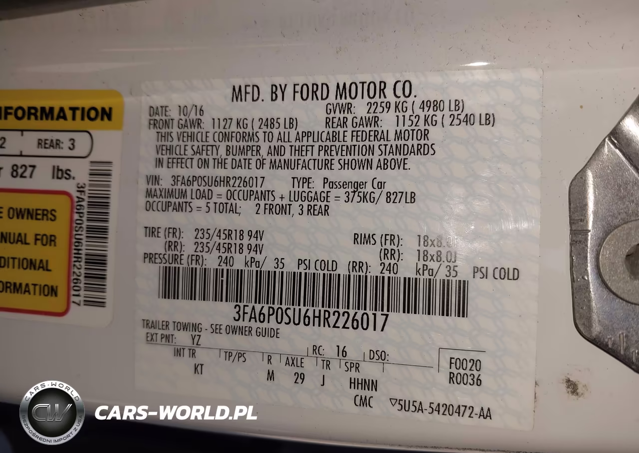 2017 Ford Fusion Energi Titanium VIN:3FA6P0SU6HR226017 - 9