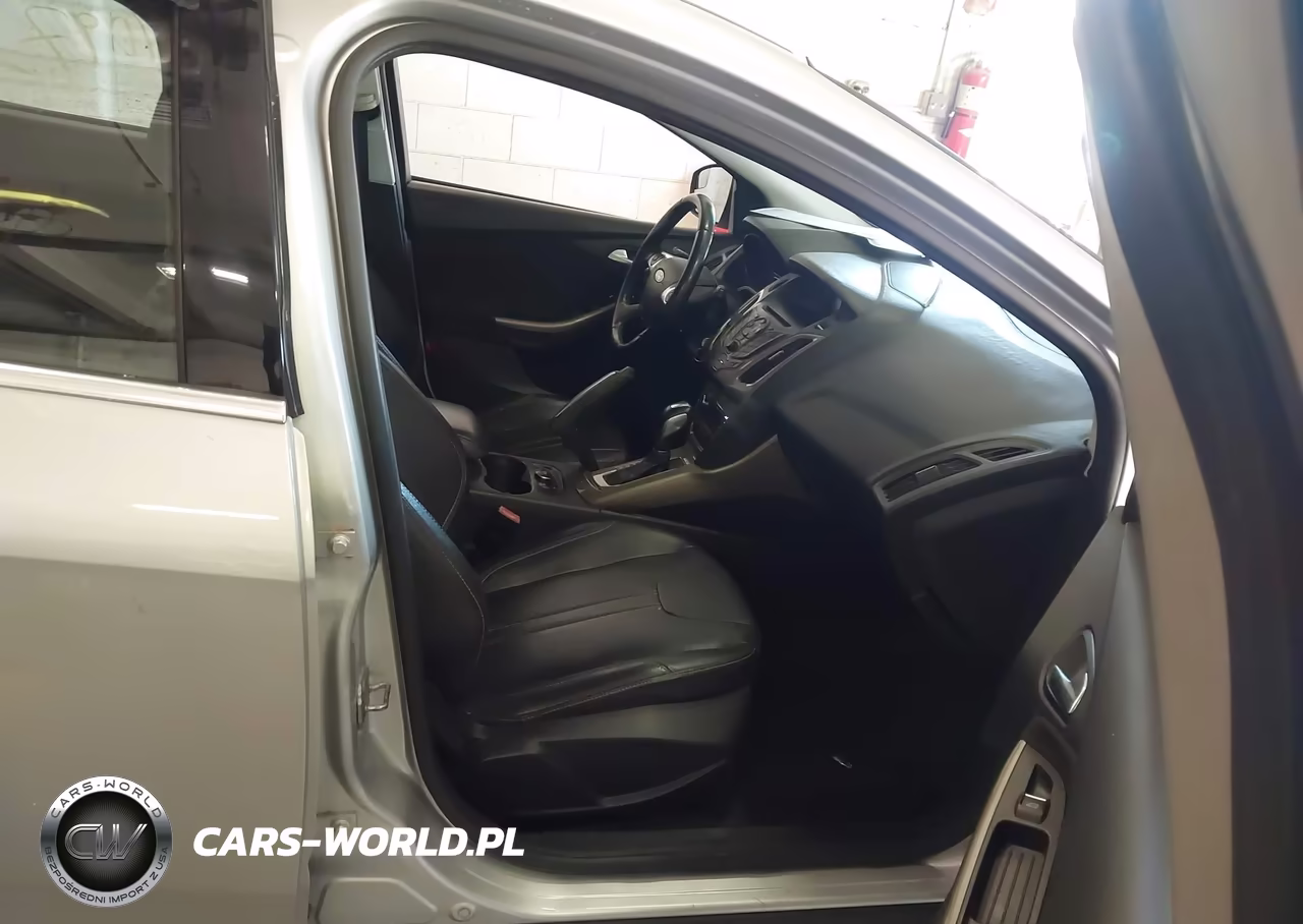 2012 Ford Focus Sel VIN:1FAHP3M21CL153233 - 5