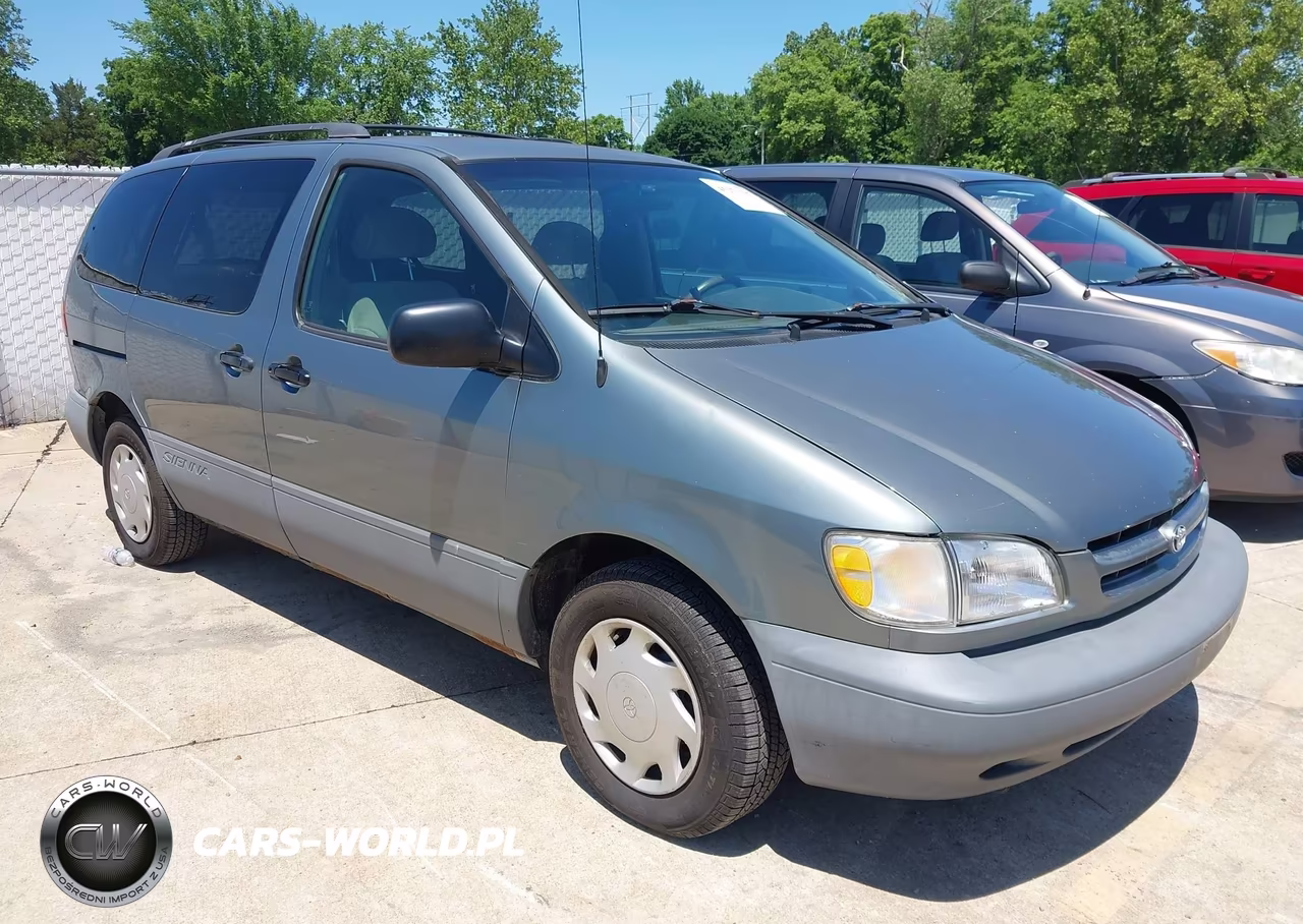 1999 Toyota Sienna Le