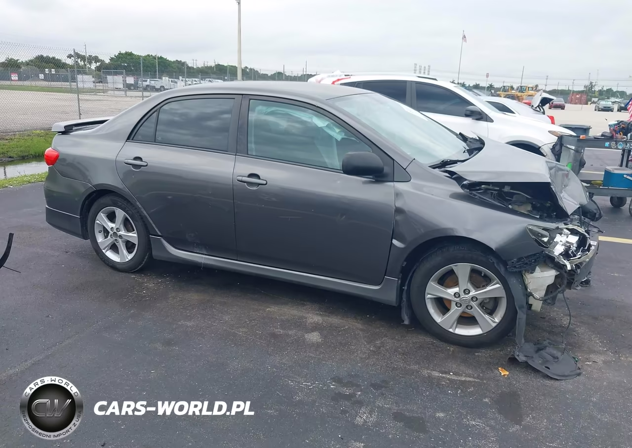 2013 Toyota Corolla S – zdjęcie 1 z 16