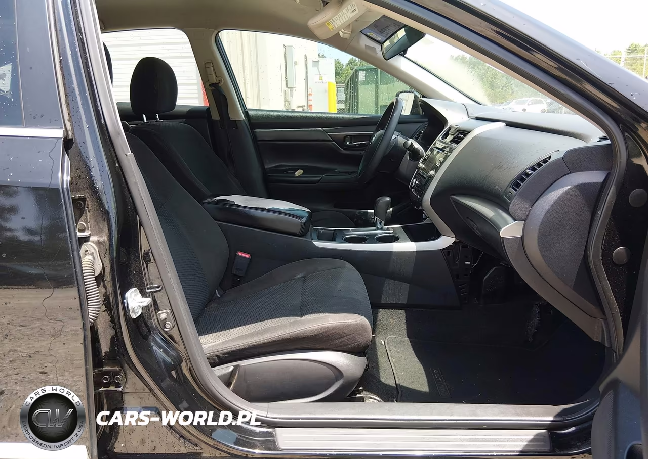 2015 Nissan Altima 2.5 S VIN:1N4AL3AP2FN395843 - 5
