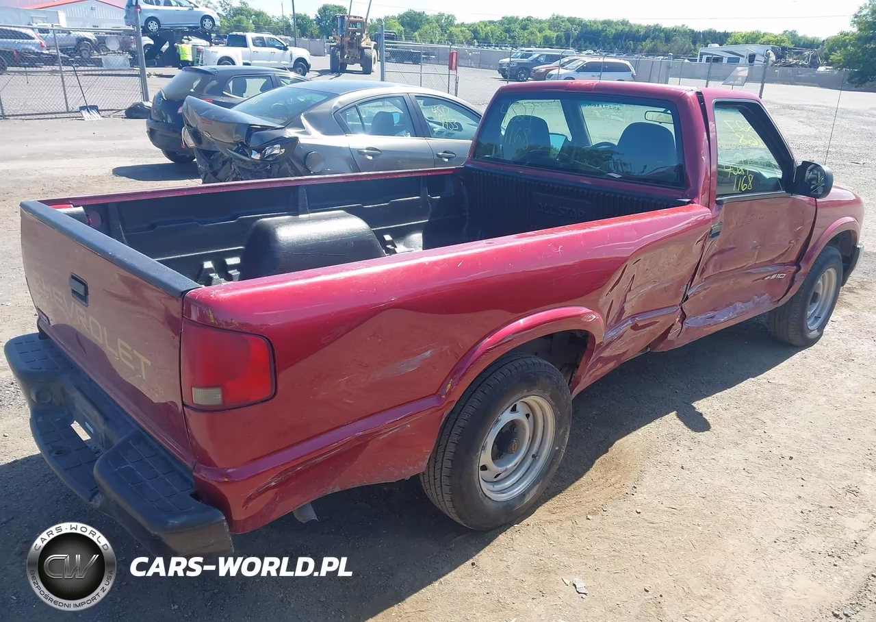 2002 Chevrolet S-10 VIN:1GCCS145228242716 - 4