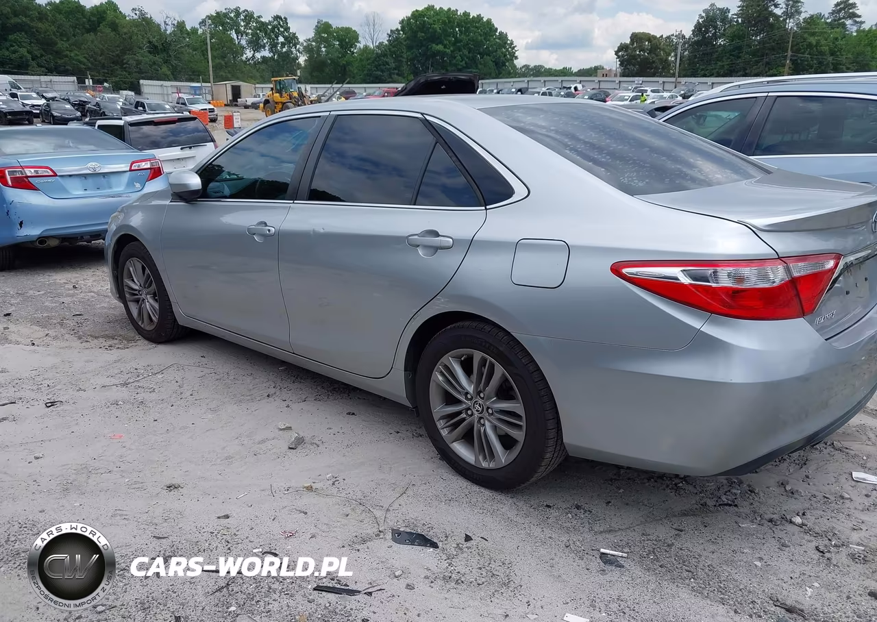 2016 Toyota Camry Se VIN:4T1BF1FKXGU176543 - 15