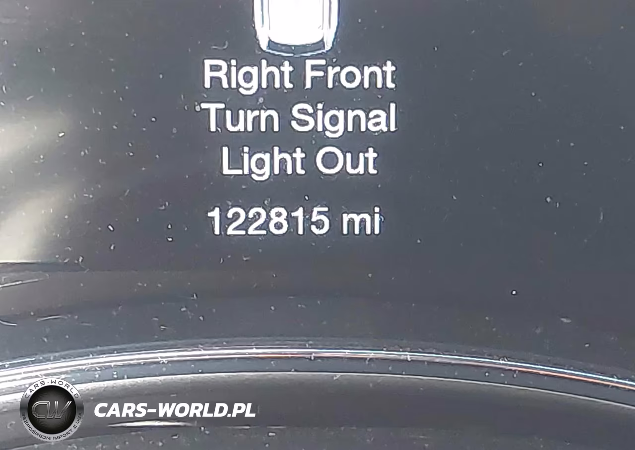 2018 Jeep Grand Cherokee Altitude 4X4 VIN:1C4RJFAG0JC358153 - 16