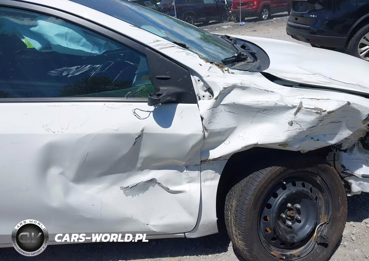 2019 Toyota Corolla Le VIN:2T1BURHE3KC150002 - 6