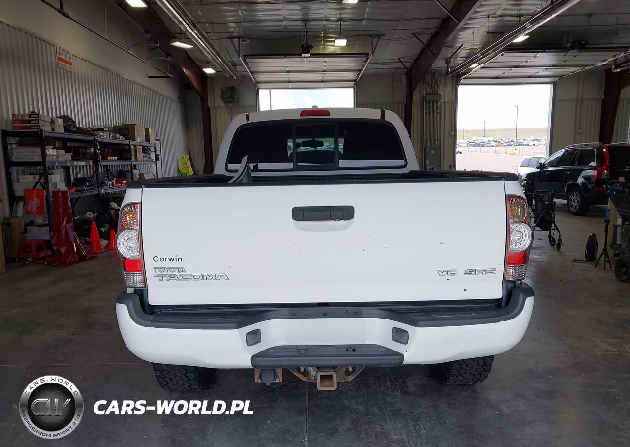 2010 Toyota Tacoma Base V6 VIN:3TMMU4FN1AM023415 - 17
