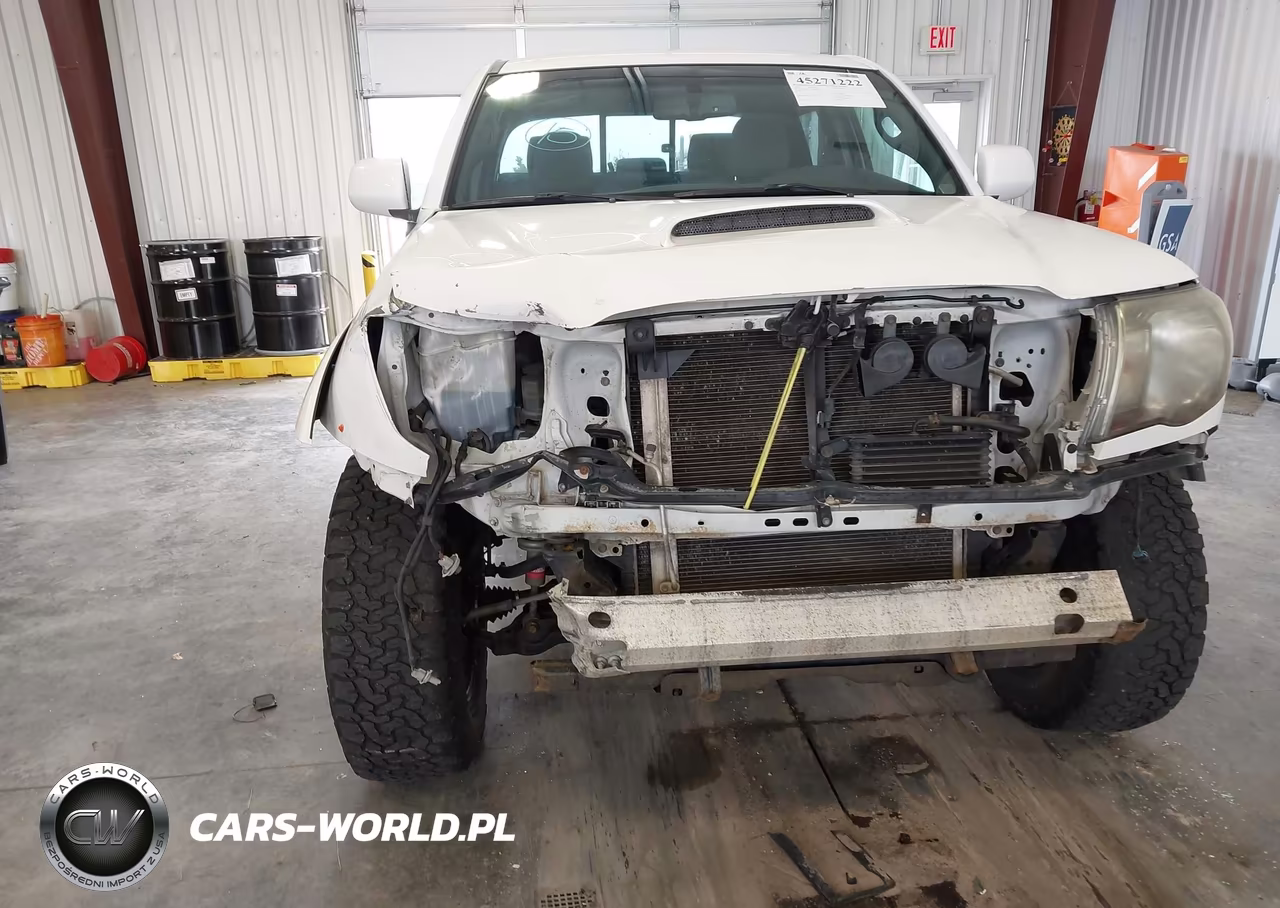 2010 Toyota Tacoma Base V6 VIN:3TMMU4FN1AM023415 - 6