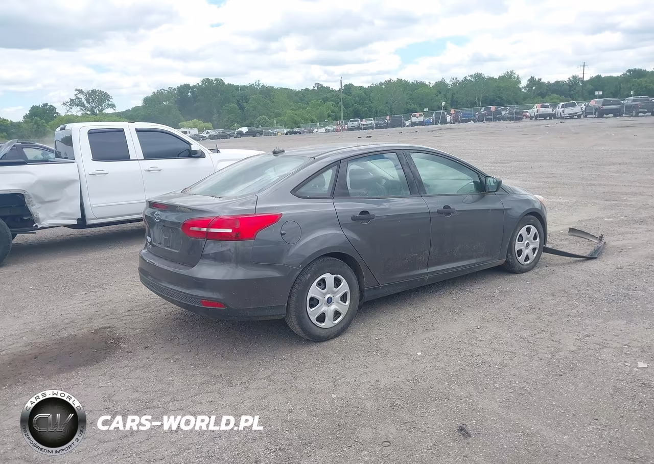 2017 Ford Focus S VIN:1FADP3E22HL322275 - 4