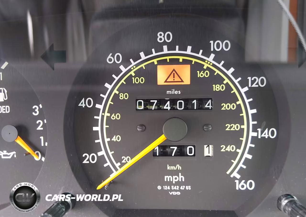 1993 Mercedes-Benz 300 E 4Matic VIN:WDBED30E3PB869566 - 15