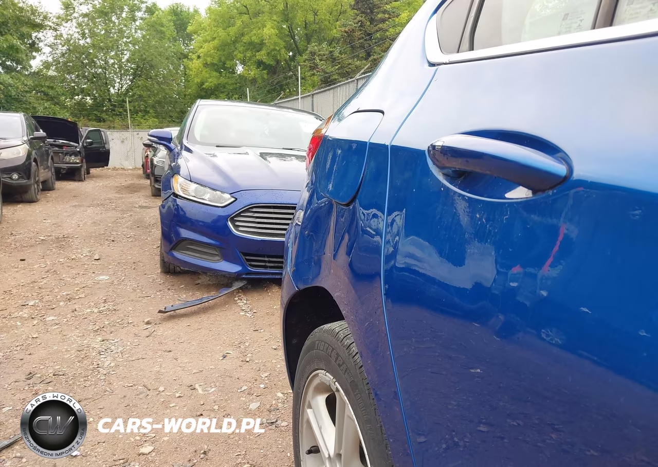 2017 Chevrolet Cruze Lt Auto VIN:3G1BE6SM7HS545946 - 6