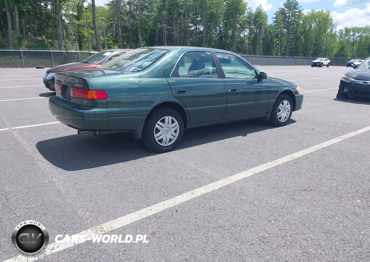 2001 Toyota Camry Le VIN:4T1BG22K31U856042 - 4