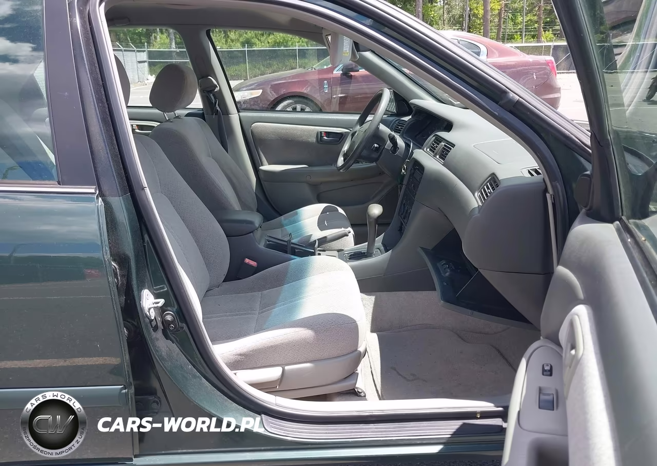 2001 Toyota Camry Le VIN:4T1BG22K31U856042 - 5