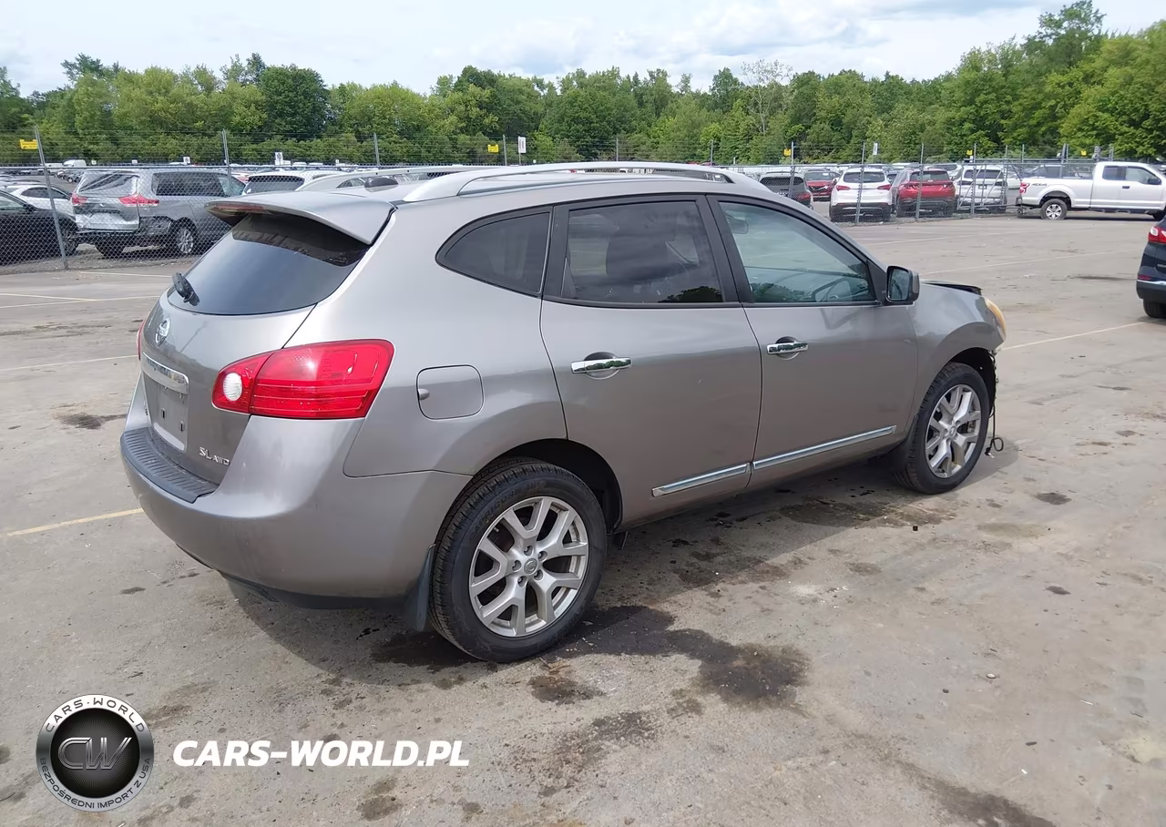 2011 Nissan Rogue Sv VIN:JN8AS5MV8BW253881 - 4