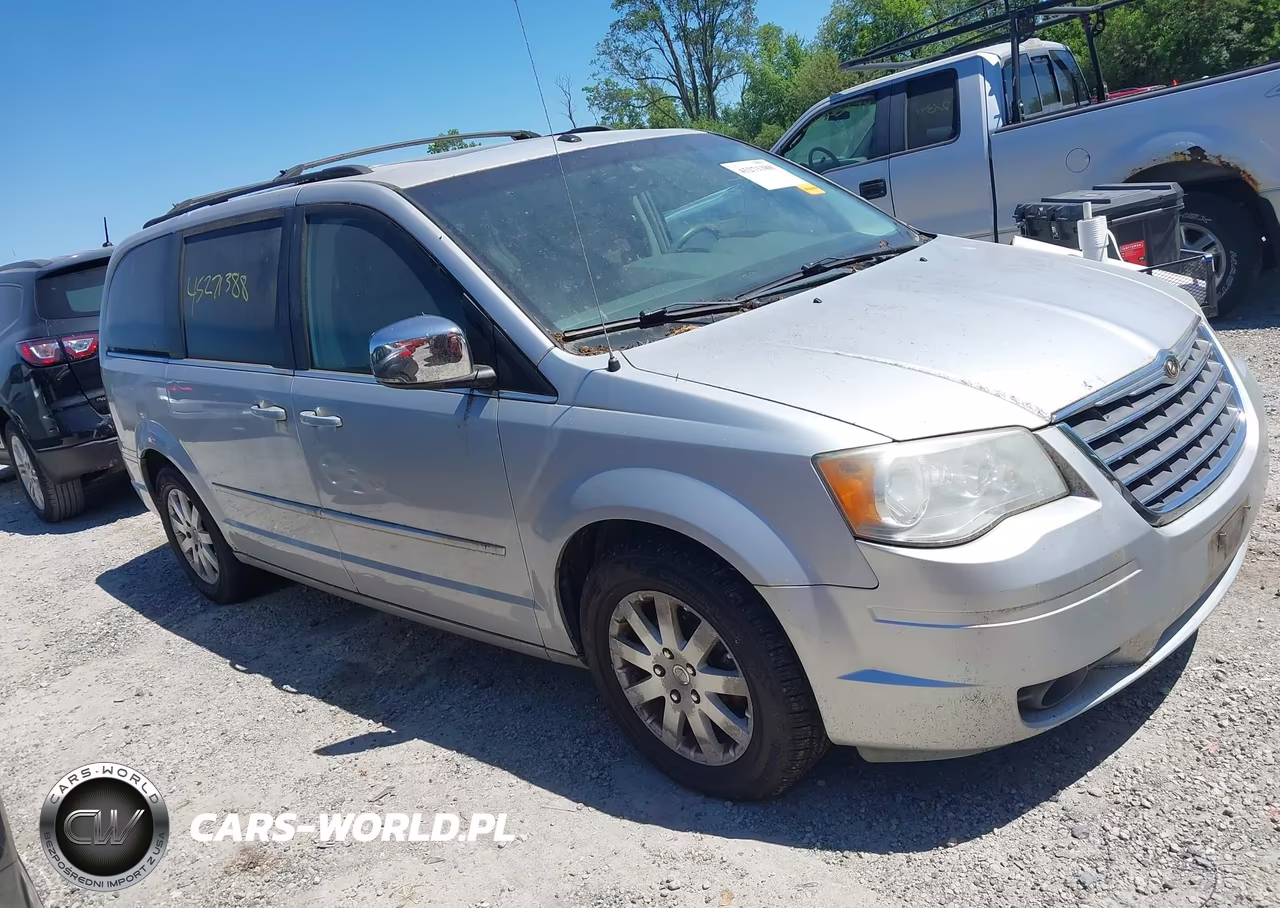 2008 Chrysler Town & Country Touring – zdjęcie 1 z 12