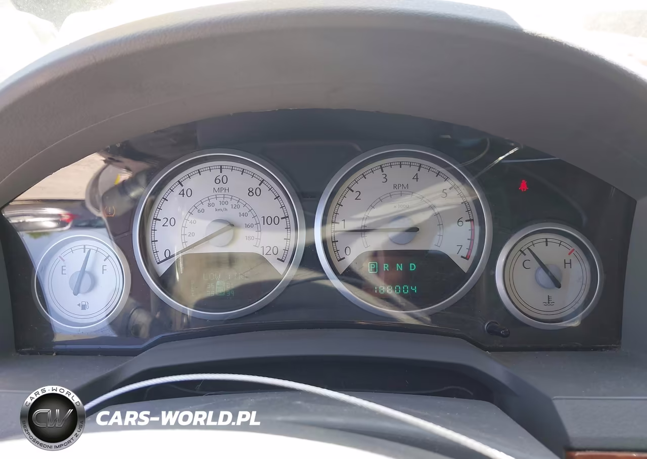 2008 Chrysler Town & Country Touring VIN:2A8HR54P98R113257 - 7