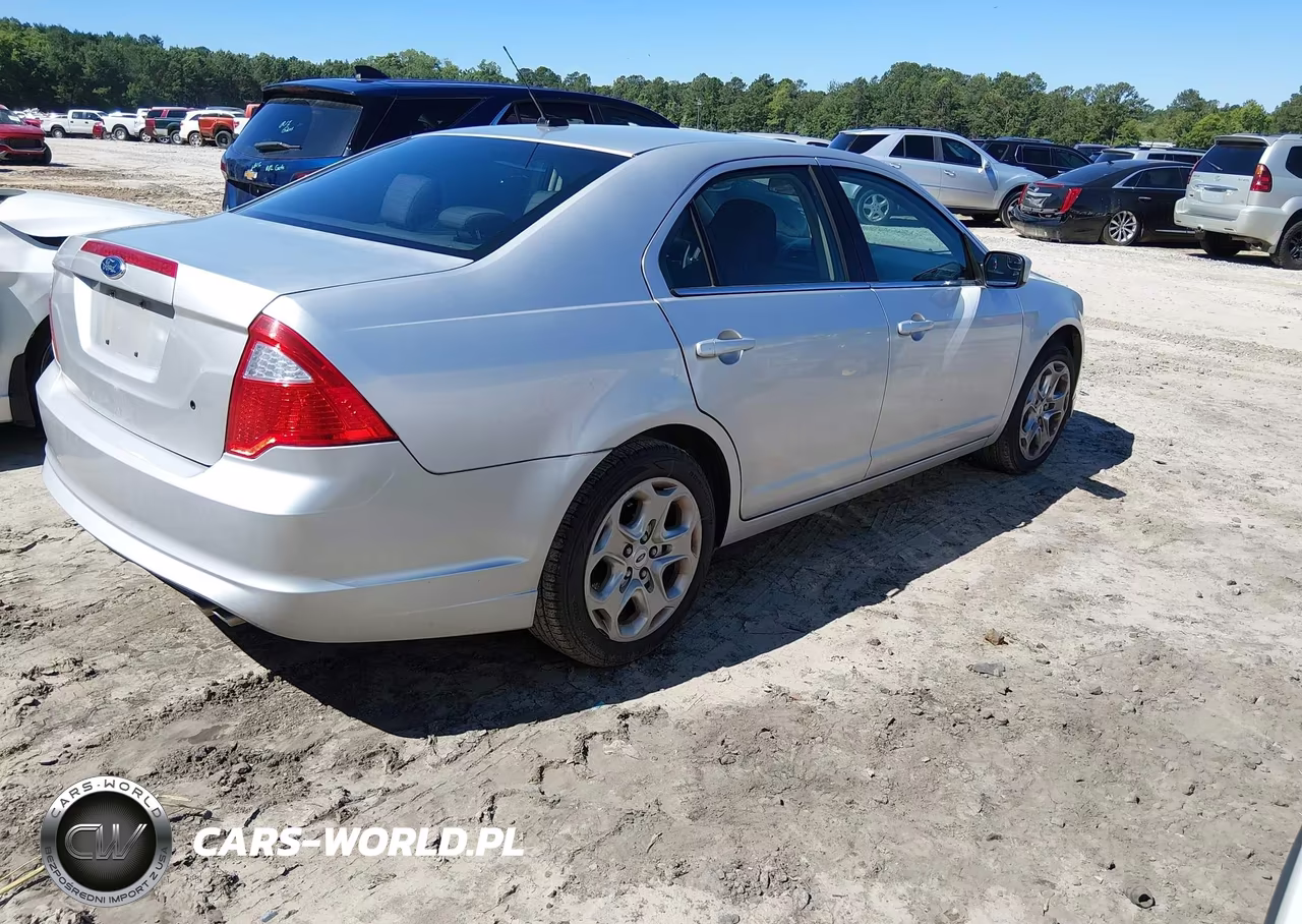 2011 Ford Fusion Se VIN:3FAHP0HA3BR335788 - 4