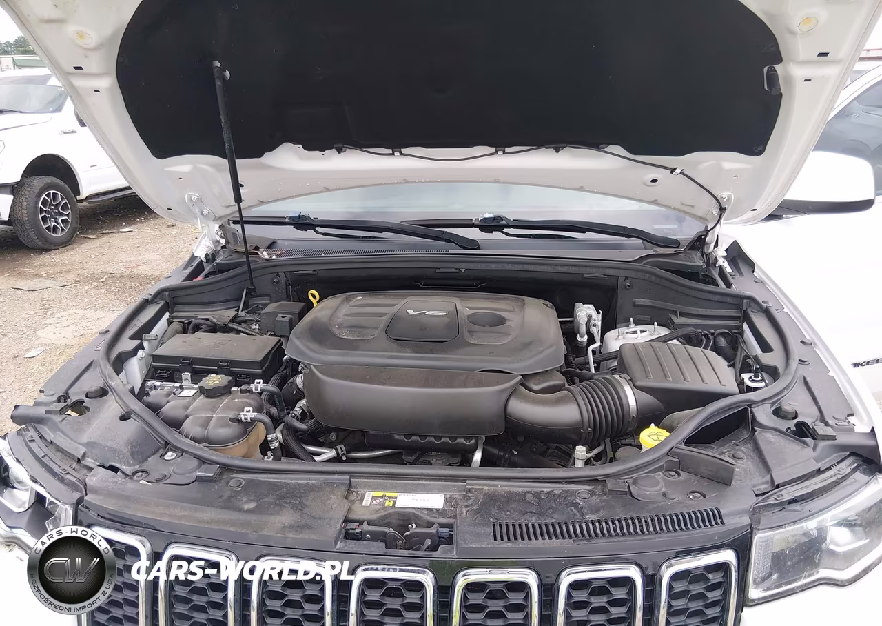 2018 Jeep Grand Cherokee Laredo E 4X4 VIN:1C4RJFAG9JC350536 - 10