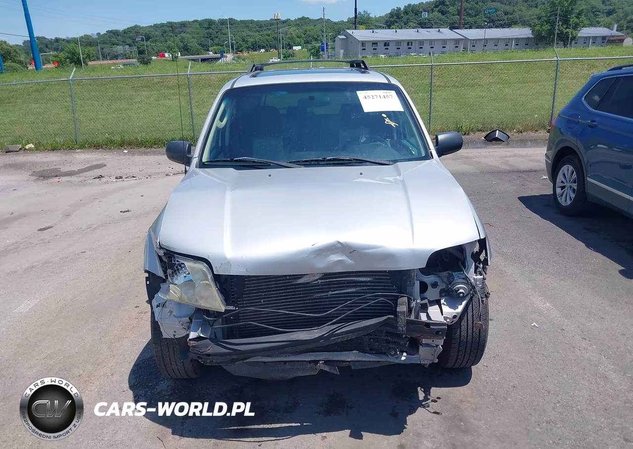 2007 Mercury Mariner Luxury VIN:4M2YU81167KJ03123 - 13
