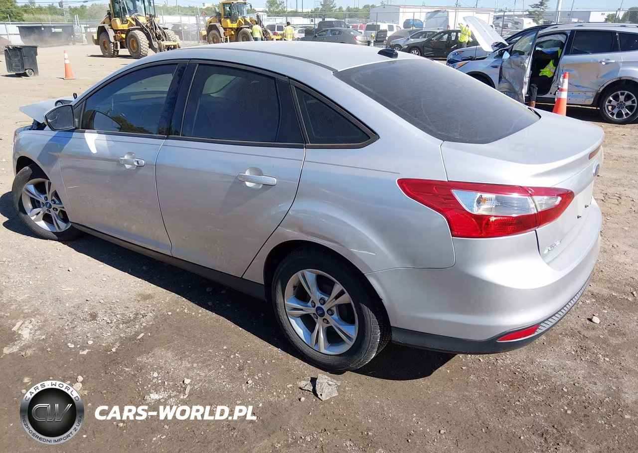 2013 Ford Focus Se VIN:1FADP3F2XDL234003 - 3
