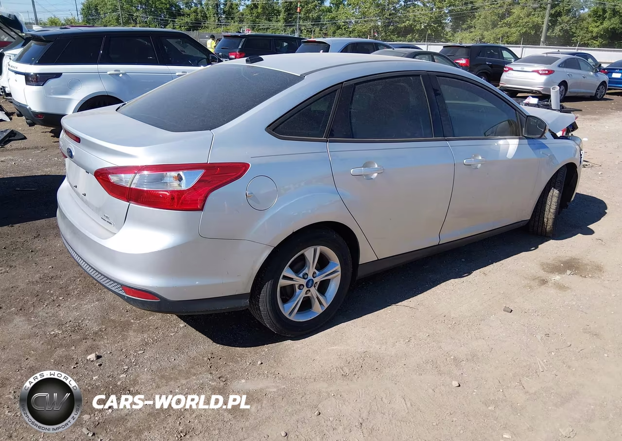 2013 Ford Focus Se VIN:1FADP3F2XDL234003 - 4