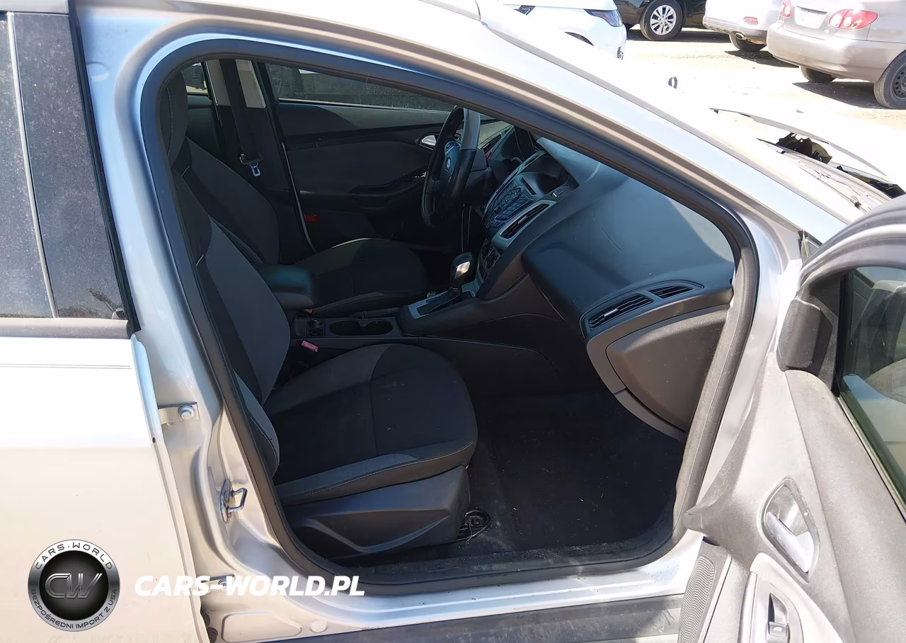 2013 Ford Focus Se VIN:1FADP3F2XDL234003 - 5
