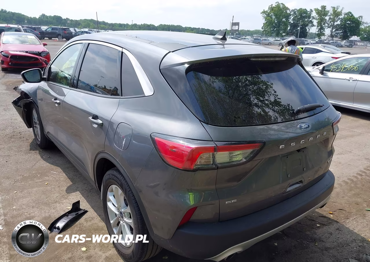 2021 Ford Escape Se VIN:1FMCU9G64MUA85063 - 3