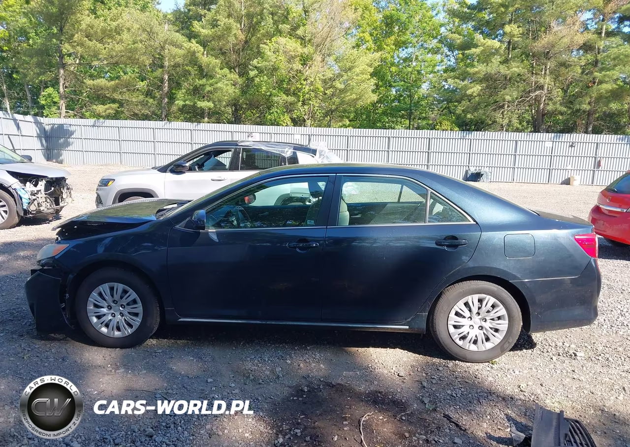 2014 Toyota Camry L-Le-Se-Se Sport-Xle VIN:4T1BF1FK5E4328421 - 14