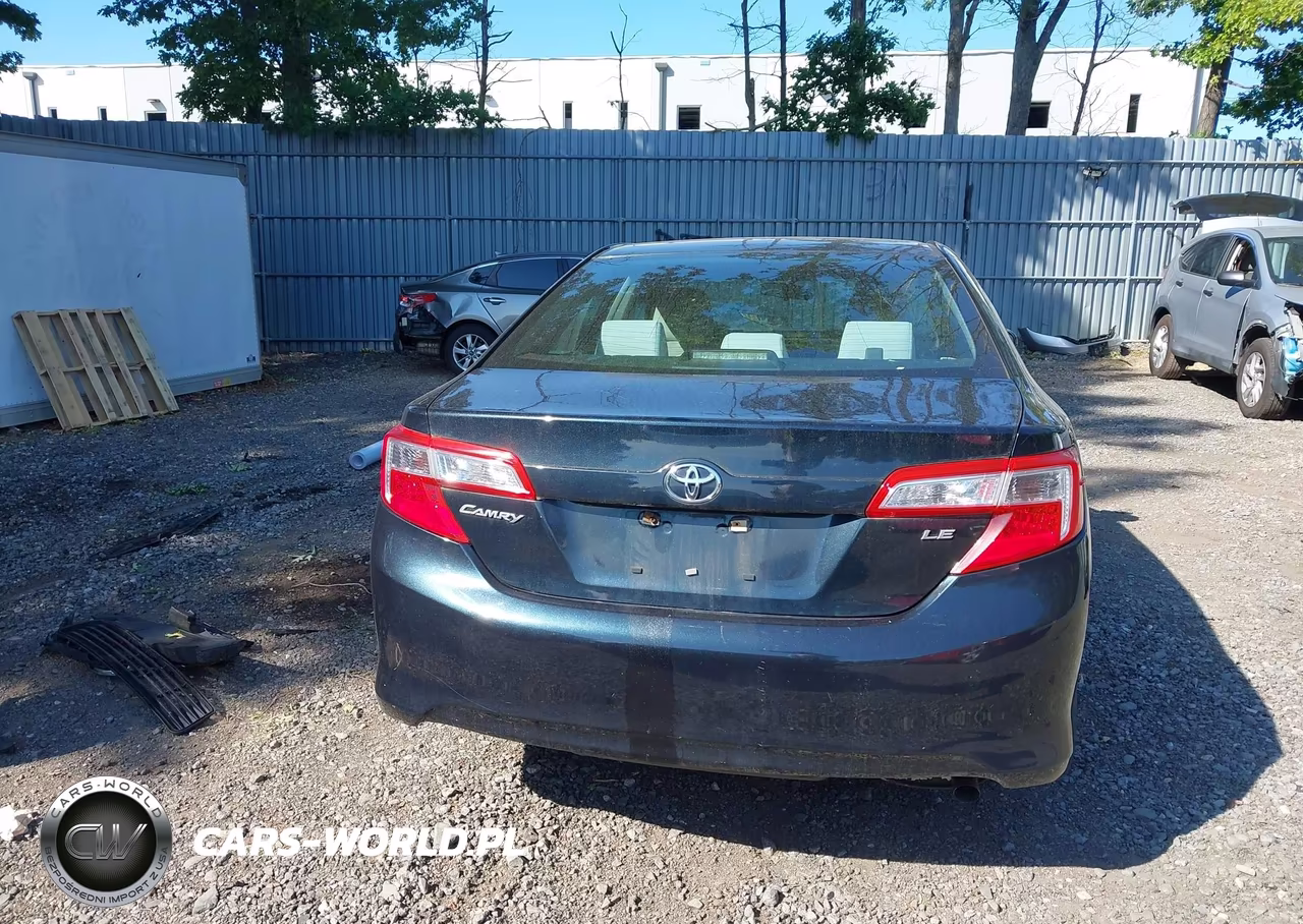 2014 Toyota Camry L-Le-Se-Se Sport-Xle VIN:4T1BF1FK5E4328421 - 16