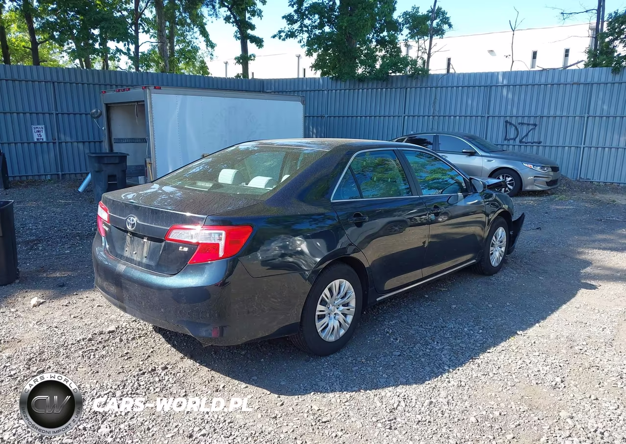 2014 Toyota Camry L-Le-Se-Se Sport-Xle VIN:4T1BF1FK5E4328421 - 4