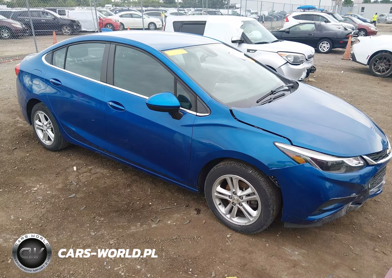 2017 Chevrolet Cruze Lt Auto – zdjęcie 1 z 16