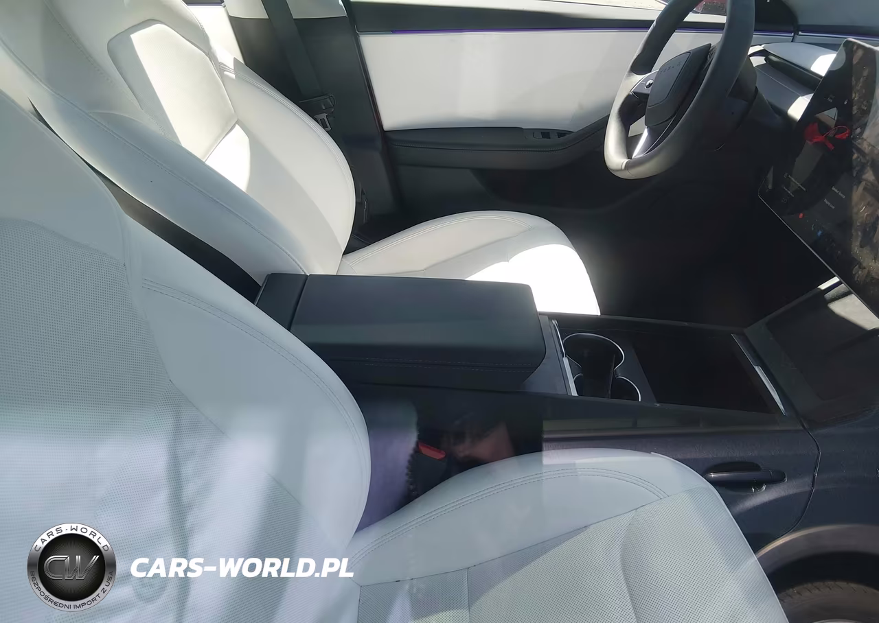 2025 Tesla Model 3 Long Range Rear-Wheel Drive-Standard Rear-Wheel Drive VIN:5YJ3E1EAXSF030407 - 5