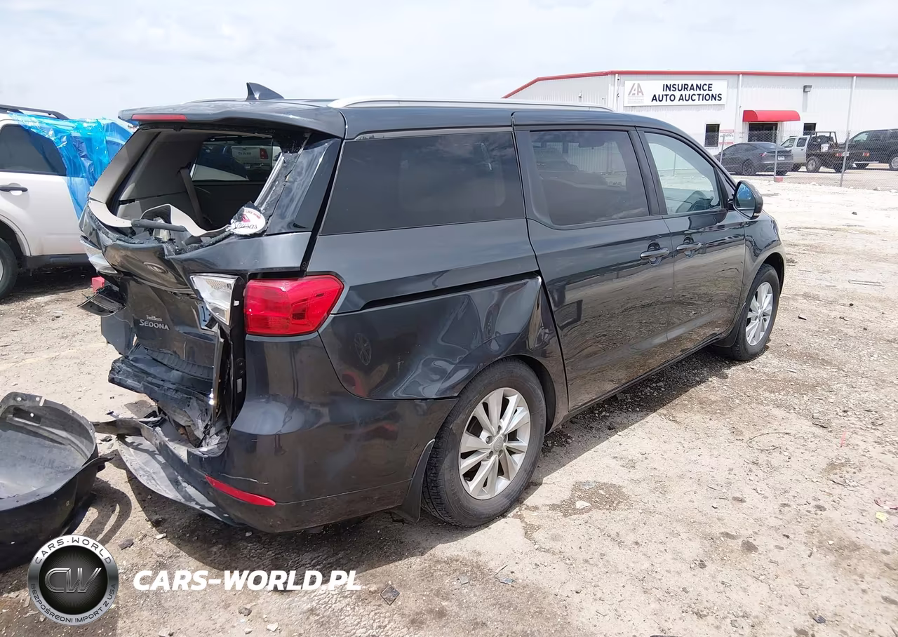 2015 Kia Sedona Lx VIN:KNDMB5C15F6071925 - 4
