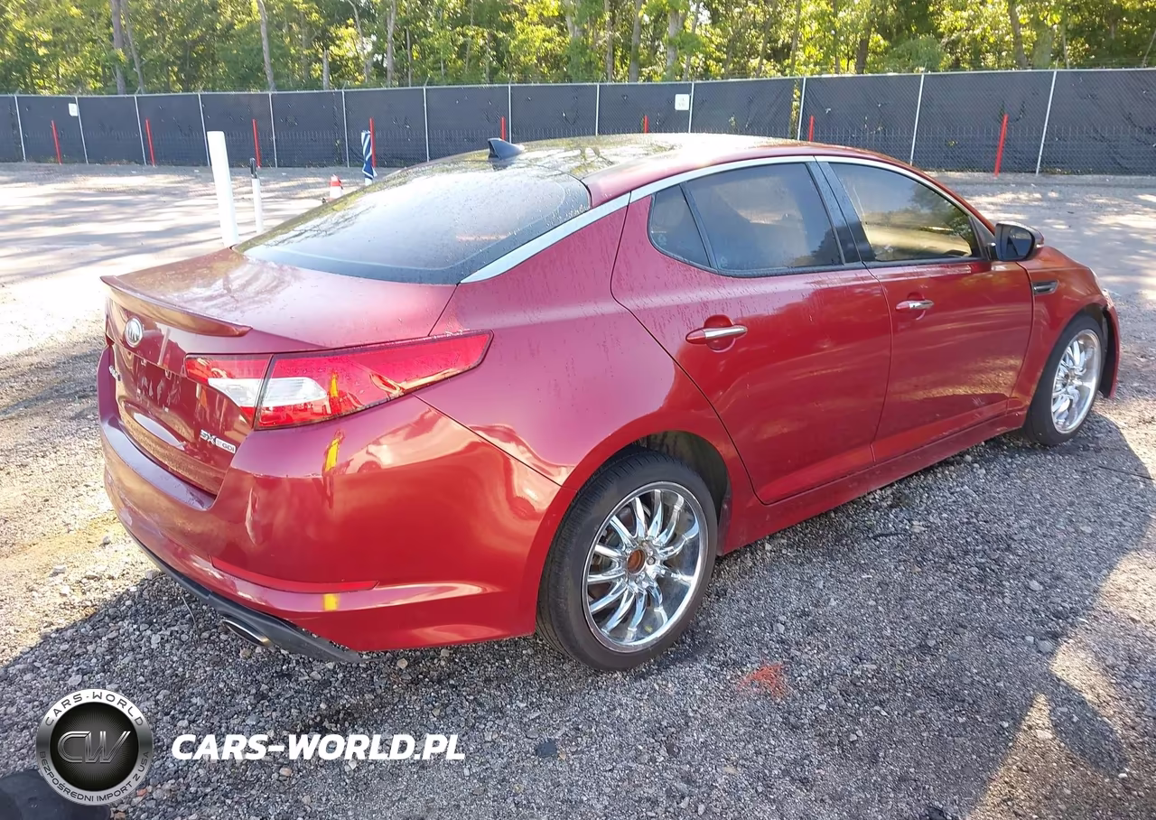 2013 Kia Optima Sx VIN:5XXGR4A69DG113383 - 4