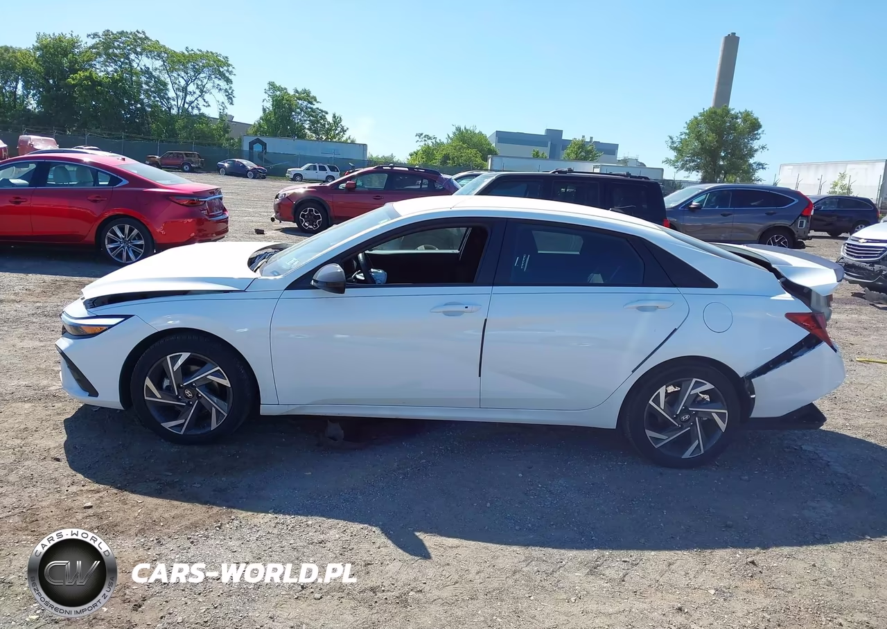 2025 Hyundai Elantra Sel Sport VIN:KMHLM4DG7SU074720 - 14