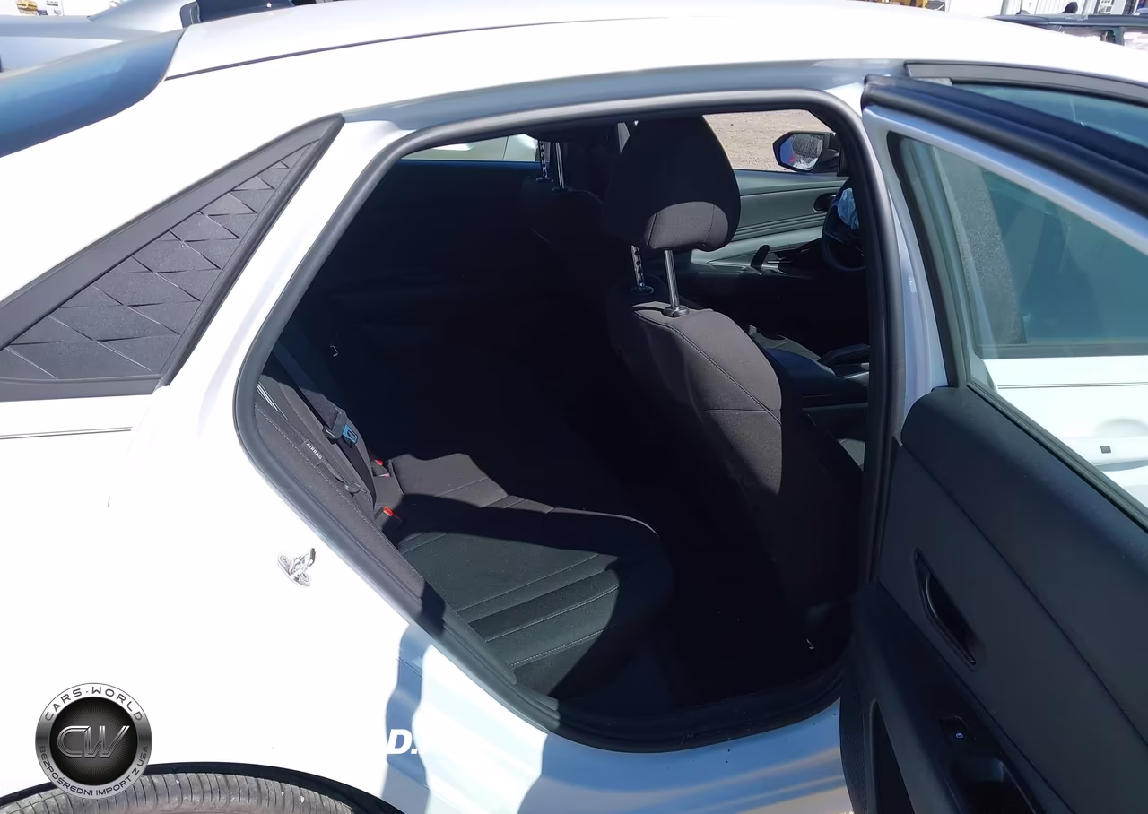 2025 Hyundai Elantra Sel Sport VIN:KMHLM4DG7SU074720 - 8