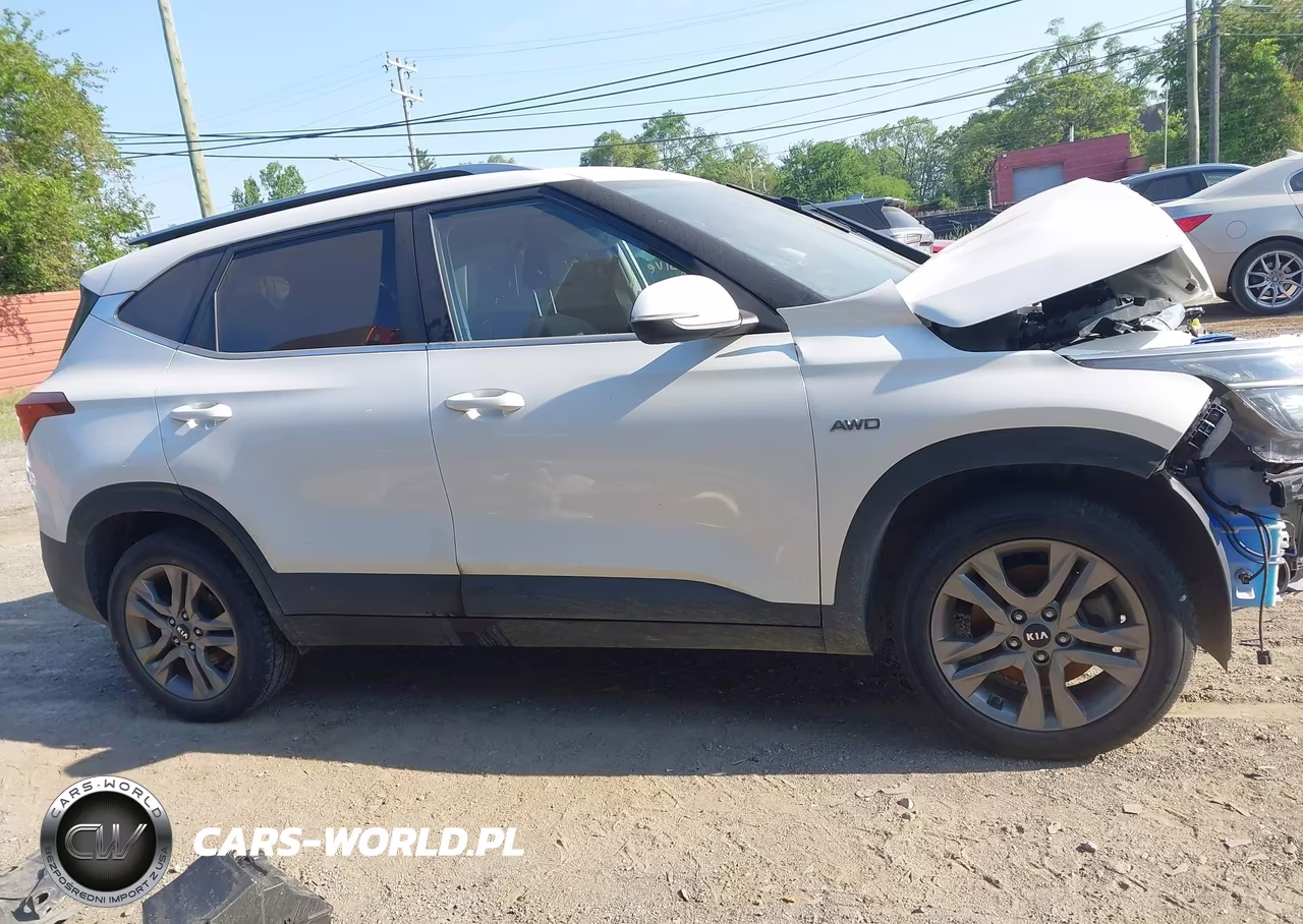 2021 Kia Seltos S VIN:KNDEUCAA7M7158805 - 12