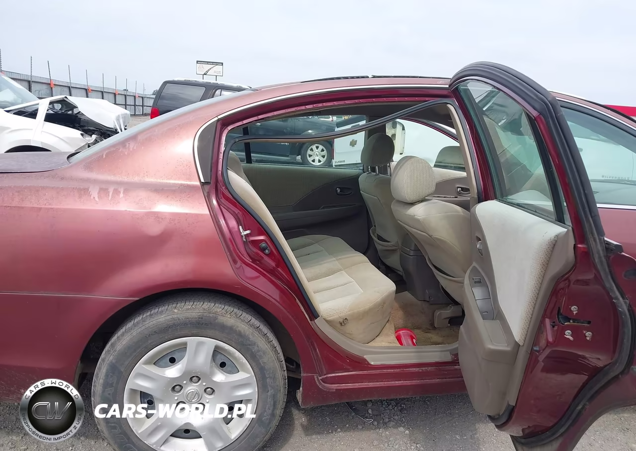 2002 Nissan Altima 2.5 S VIN:1N4AL11D42C238072 - 8