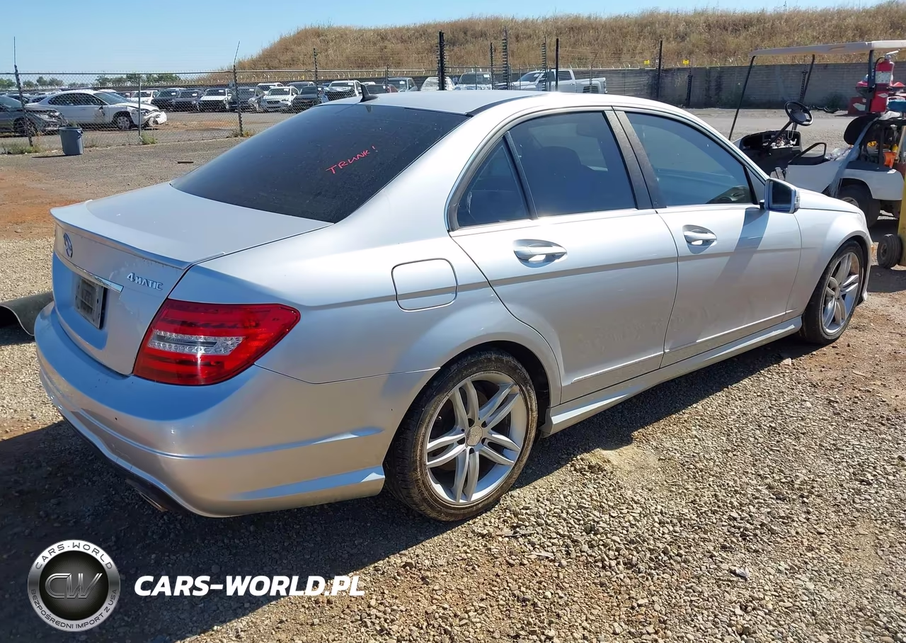 2014 Mercedes-Benz C 300 Sport 4Matic VIN:WDDGF8AB1EA898742 - 4