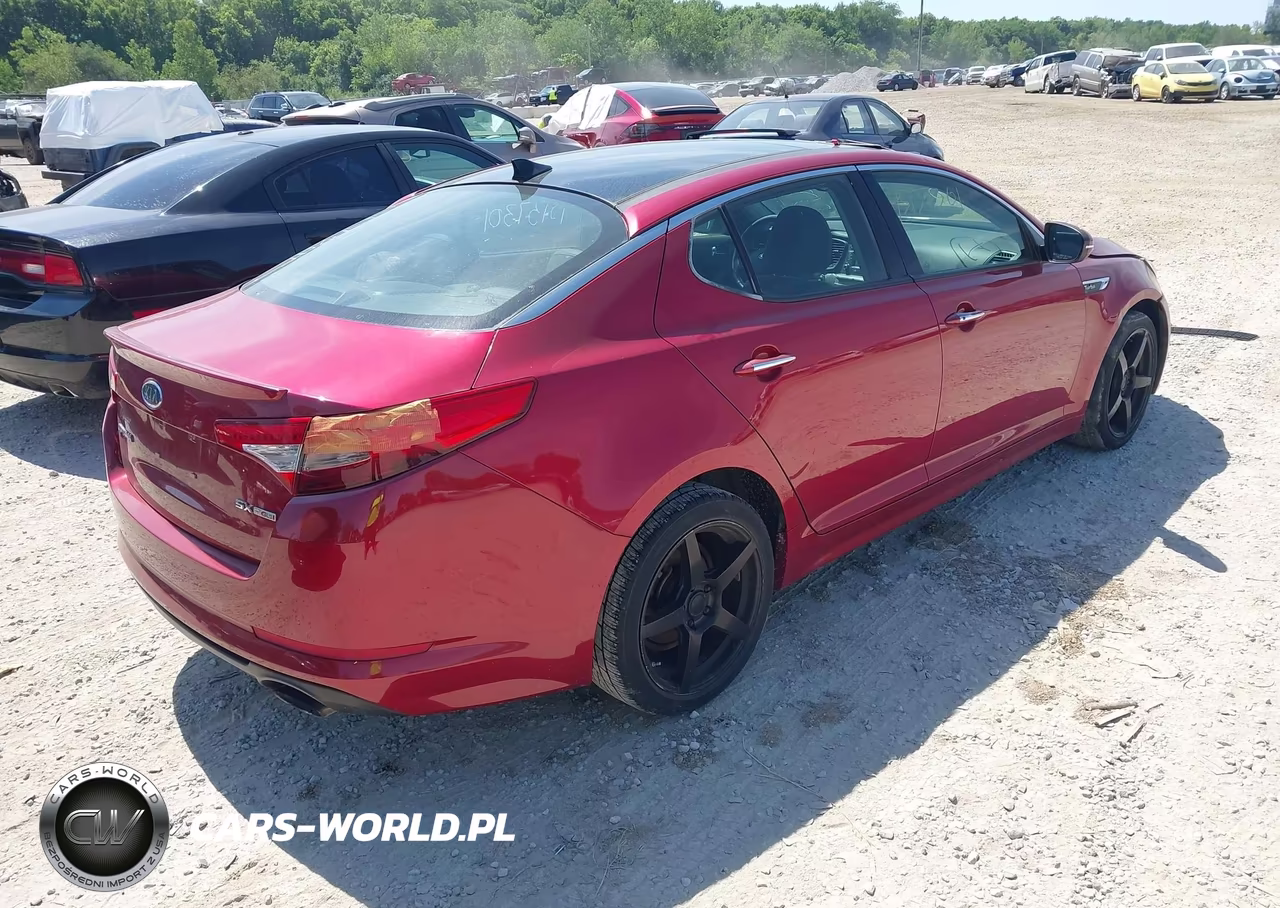 2012 Kia Optima Sx VIN:5XXGR4A65CG002845 - 4
