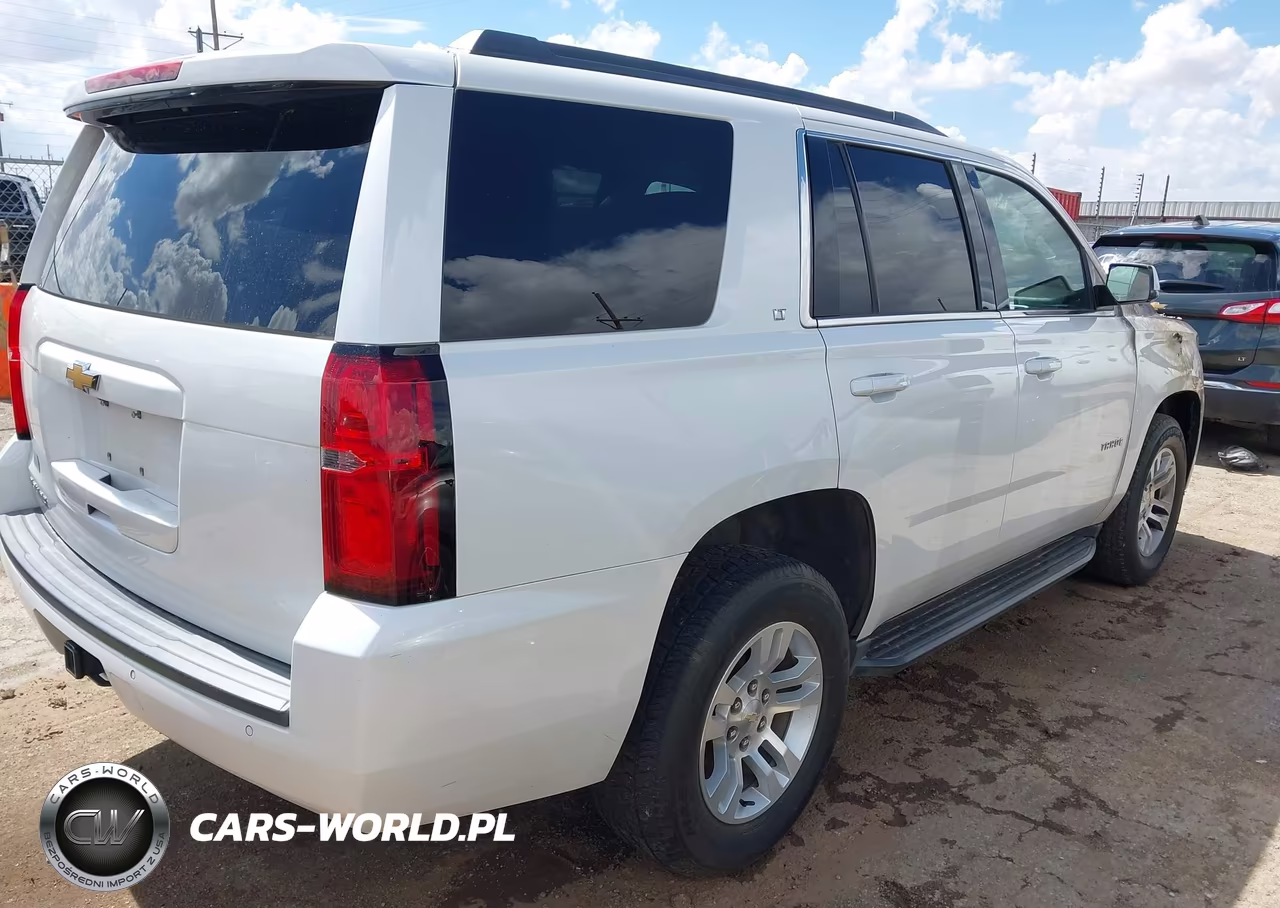 2018 Chevrolet Tahoe Lt VIN:1GNSCBKC8JR217125 - 4