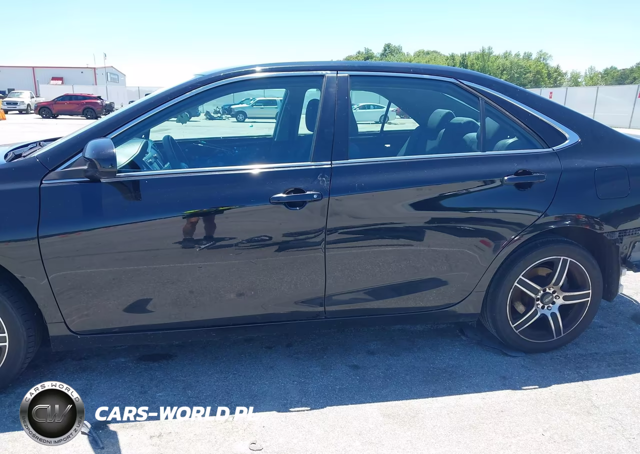 2016 Toyota Camry Le VIN:4T1BF1FK6GU236916 - 15